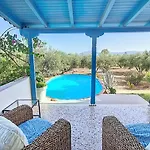 ヴィラ Hydra Bay Seaside With Pool