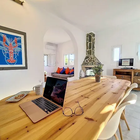 ヴィラ Hydra Bay Seaside With Pool Thermisía