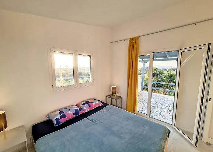 Hydra Bay Seaside With Pool