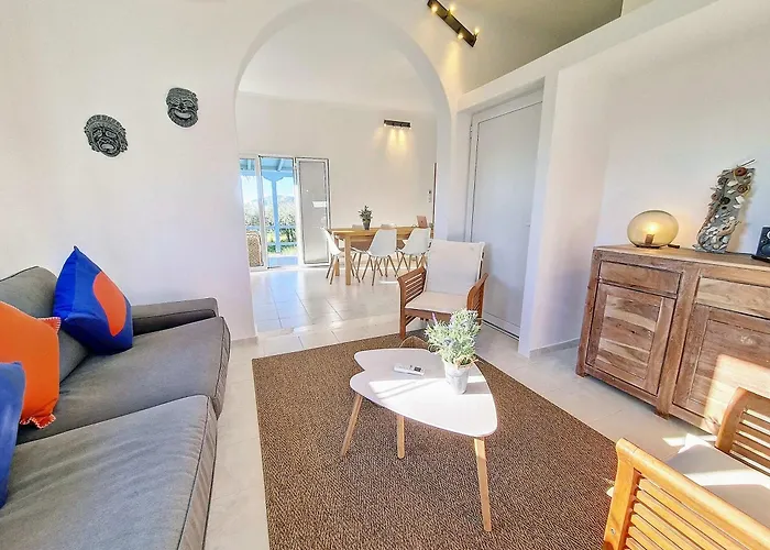 ヴィラ Hydra Bay Seaside With Pool Thermisía