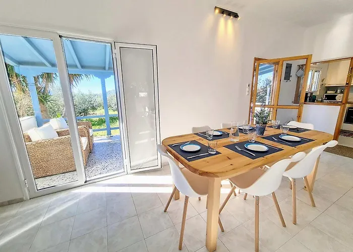 Hydra Bay Seaside With Pool Thermisía