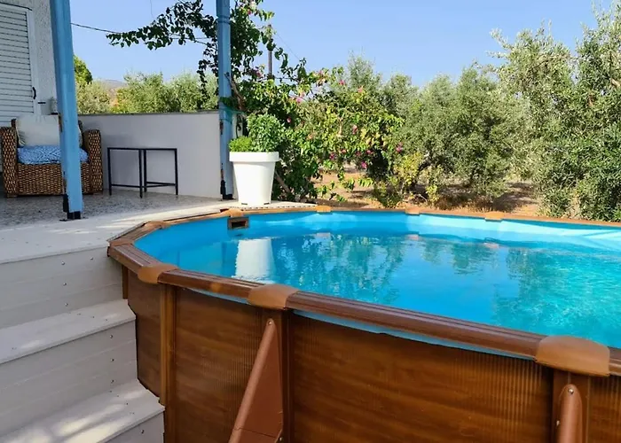 Hydra Bay Seaside With Pool ヴィラ Thermisía