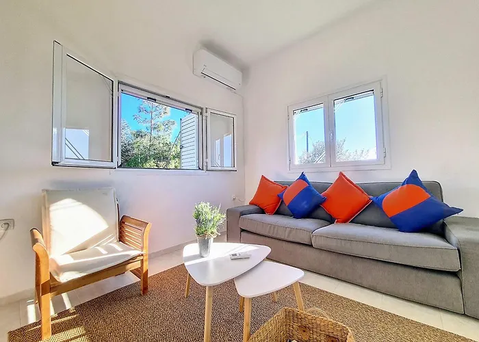 Hydra Bay Seaside With Pool