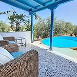 Hydra Bay Seaside With Pool Willa *