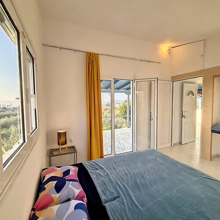Hydra Bay Seaside With Pool Villa