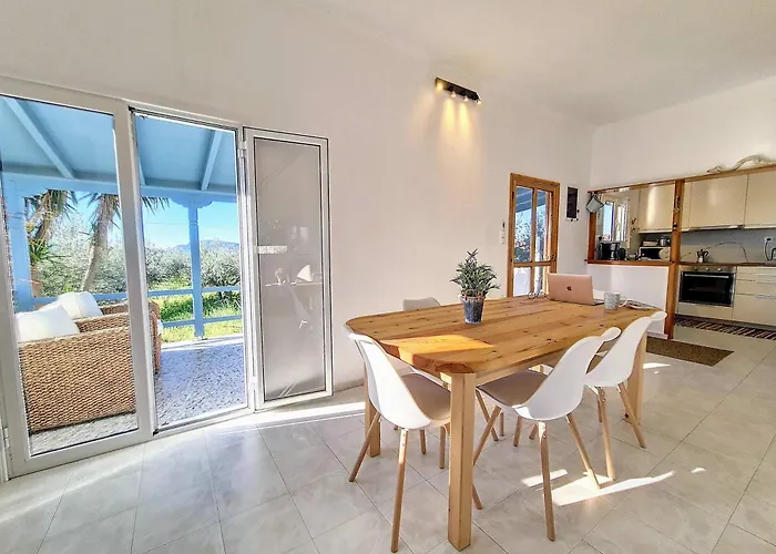 Hydra Bay Seaside With Pool Thermisía