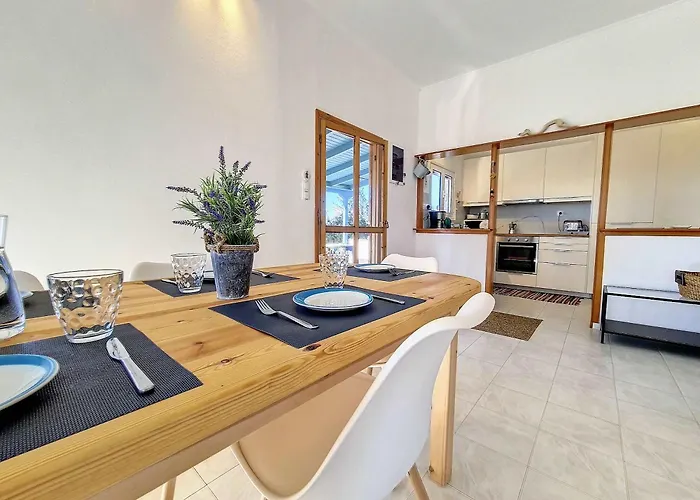 Hydra Bay Seaside With Pool Villa *